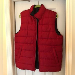 Men’s puffer vest size large